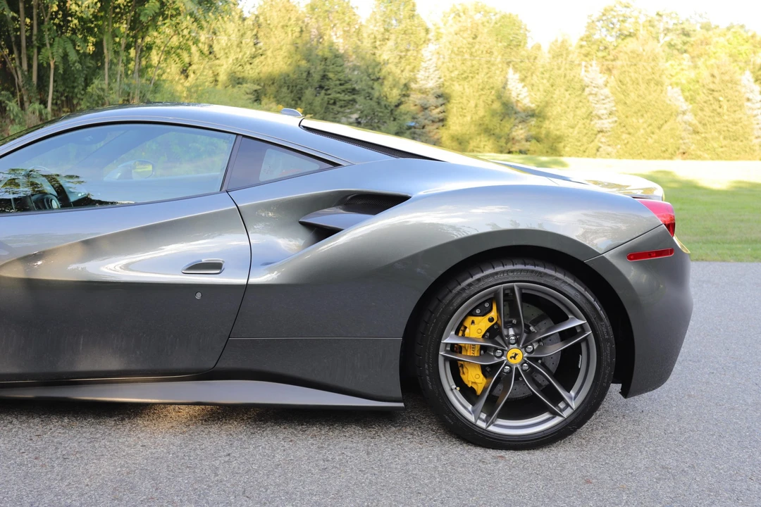 2017 Ferrari 488 GTB - Image 23 of 31