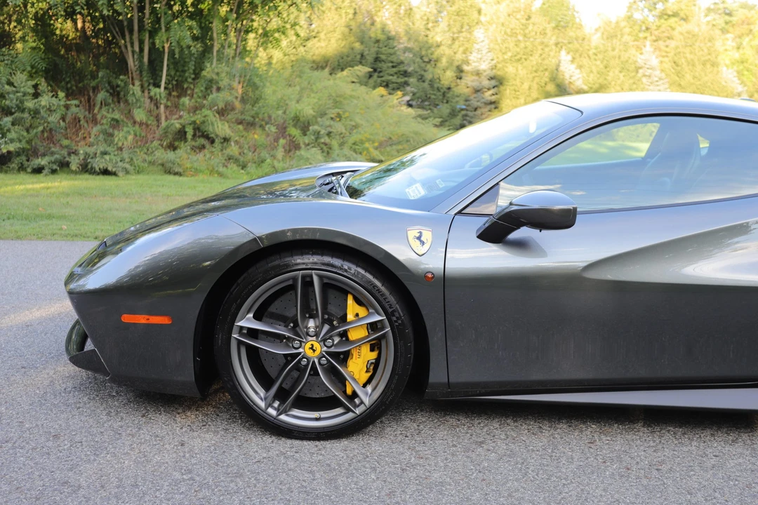 2017 Ferrari 488 GTB - Image 22 of 31