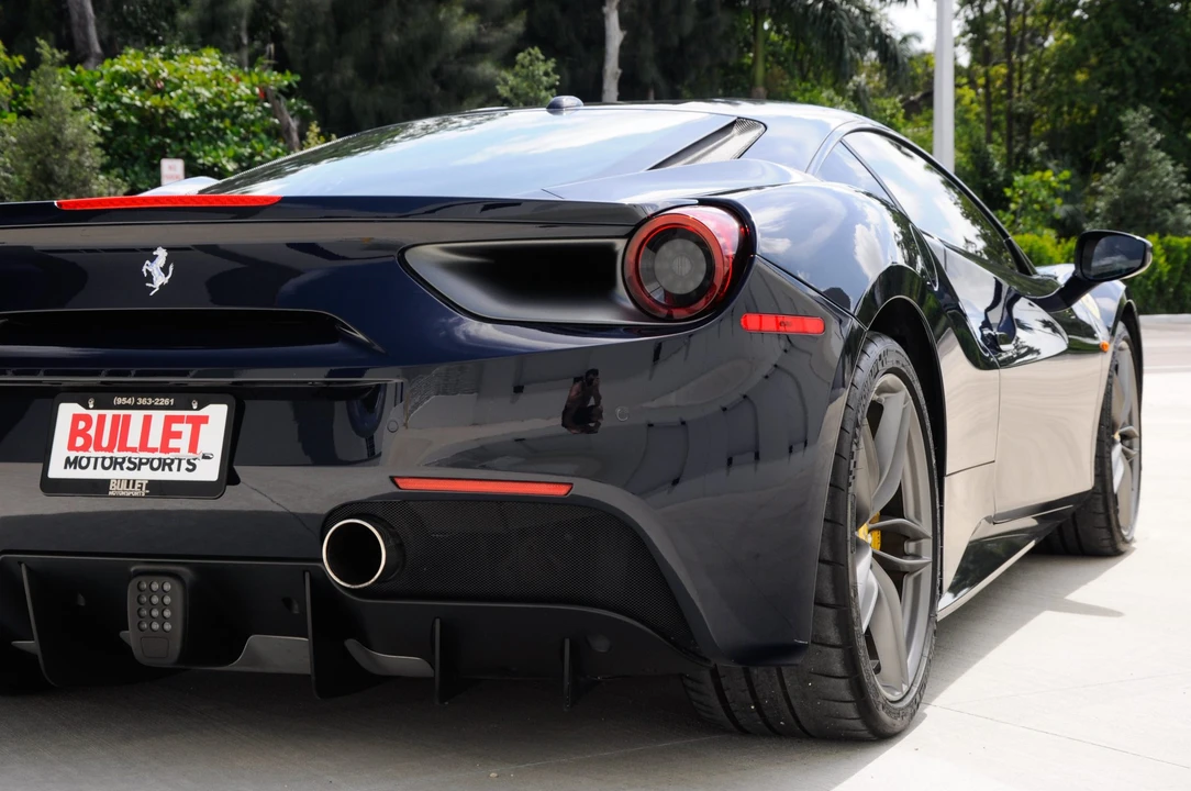 2017 Ferrari 488 GTB - Image 19 of 31