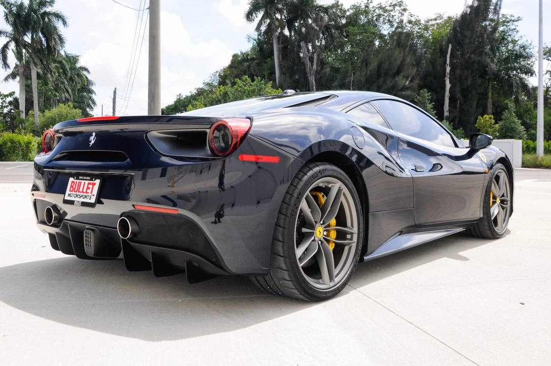 2017 Ferrari 488 GTB - Image 9 of 31