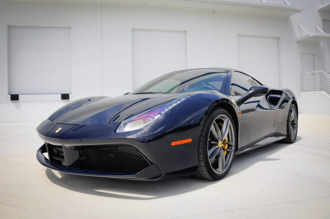 2017 Ferrari 488 GTB - Image 4 of 31