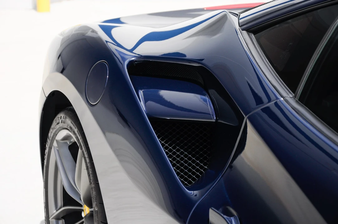 2017 Ferrari 488 GTB - Image 17 of 31