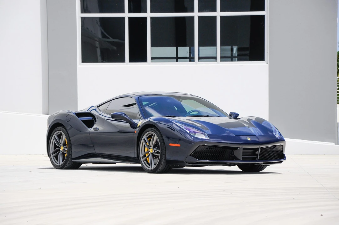2017 Ferrari 488 GTB - Image 12 of 31
