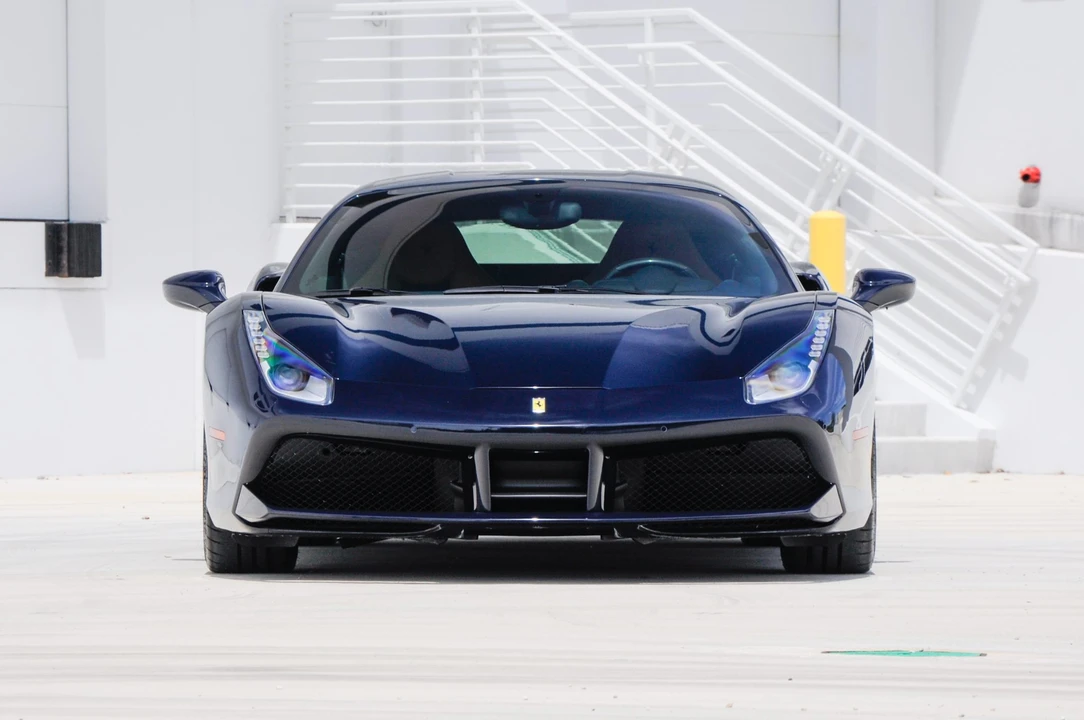 2017 Ferrari 488 GTB - Image 2 of 31
