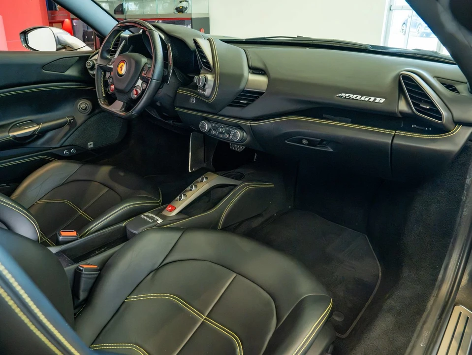2017 Ferrari 488 GTB - Image 17 of 26