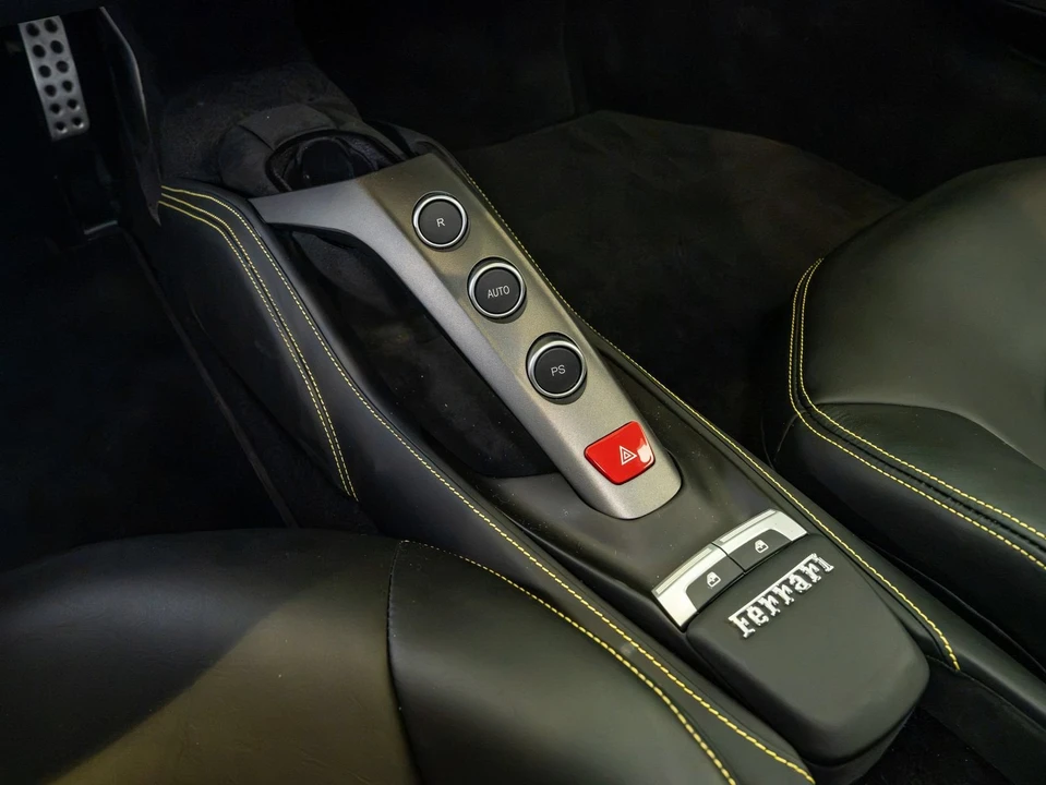 2017 Ferrari 488 GTB - Image 15 of 26