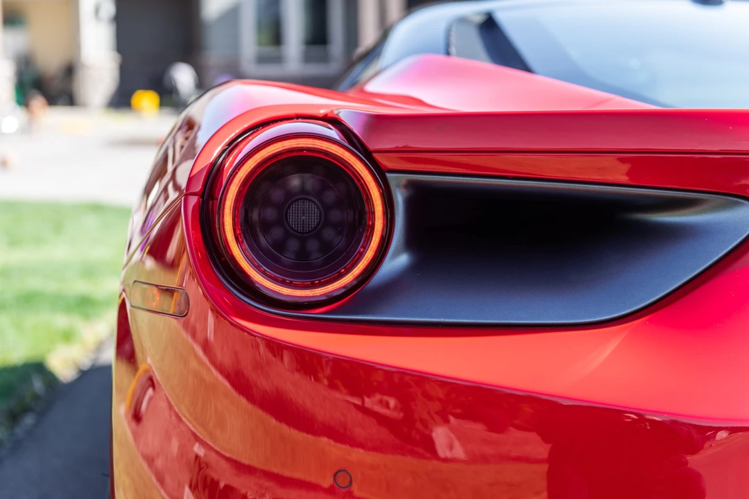 2017 Ferrari 488 GTB - Image 29 of 31