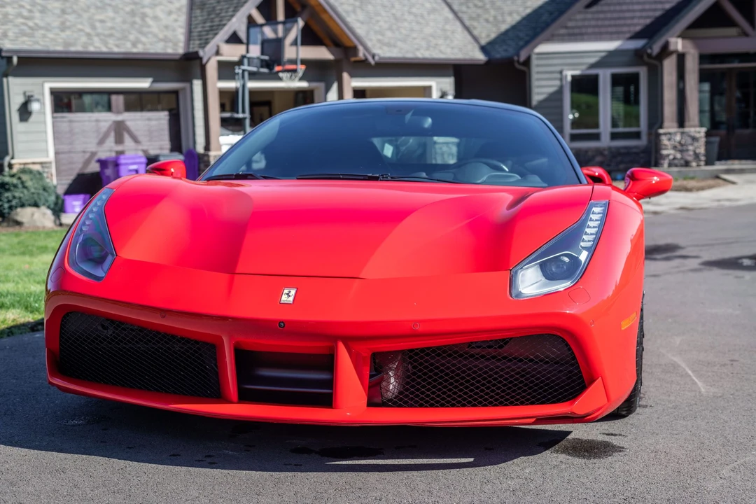 2017 Ferrari 488 GTB - Image 2 of 31