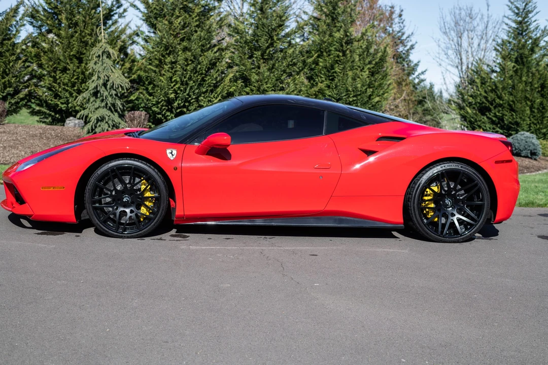 2017 Ferrari 488 GTB - Image 3 of 31