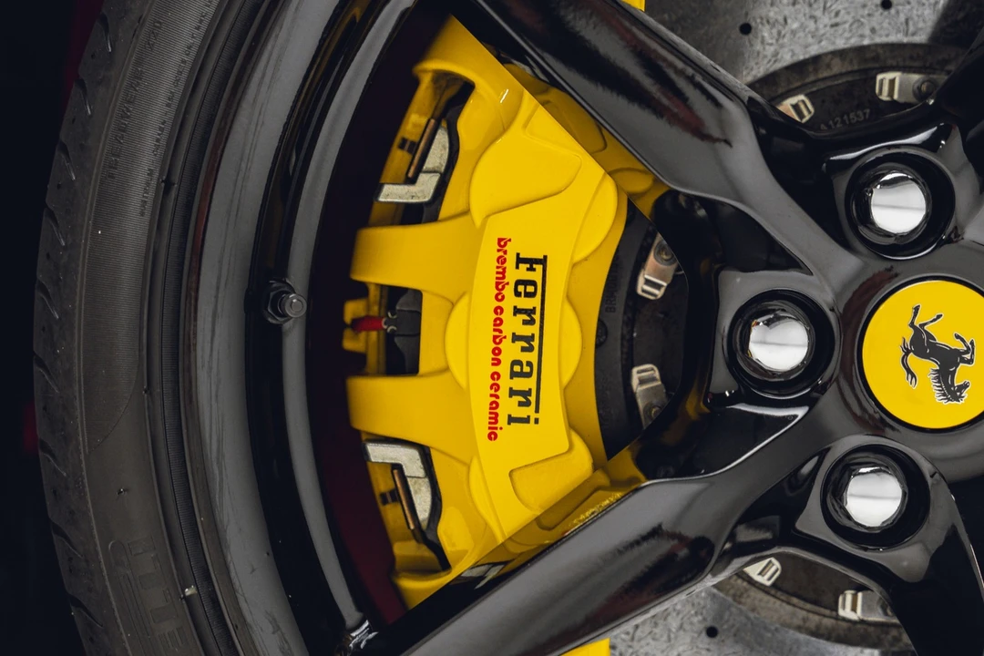 2017 Ferrari 488 GTB - Image 26 of 31
