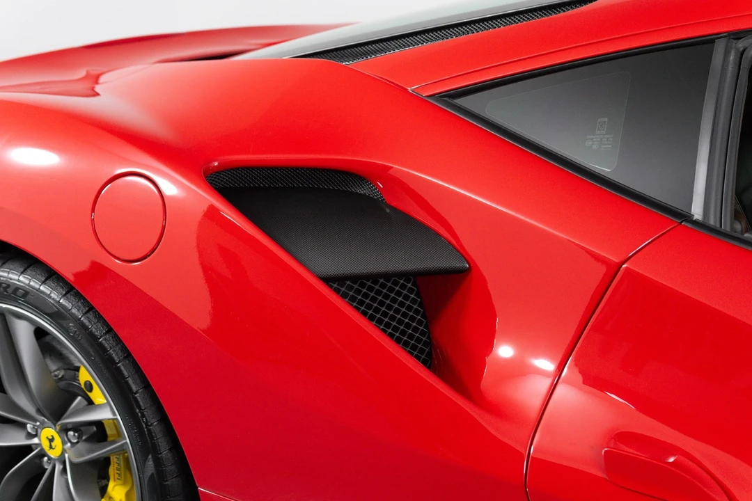 2017 Ferrari 488 - Image 19 of 31
