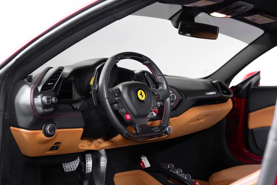 2017 Ferrari 488 - Image 5 of 31
