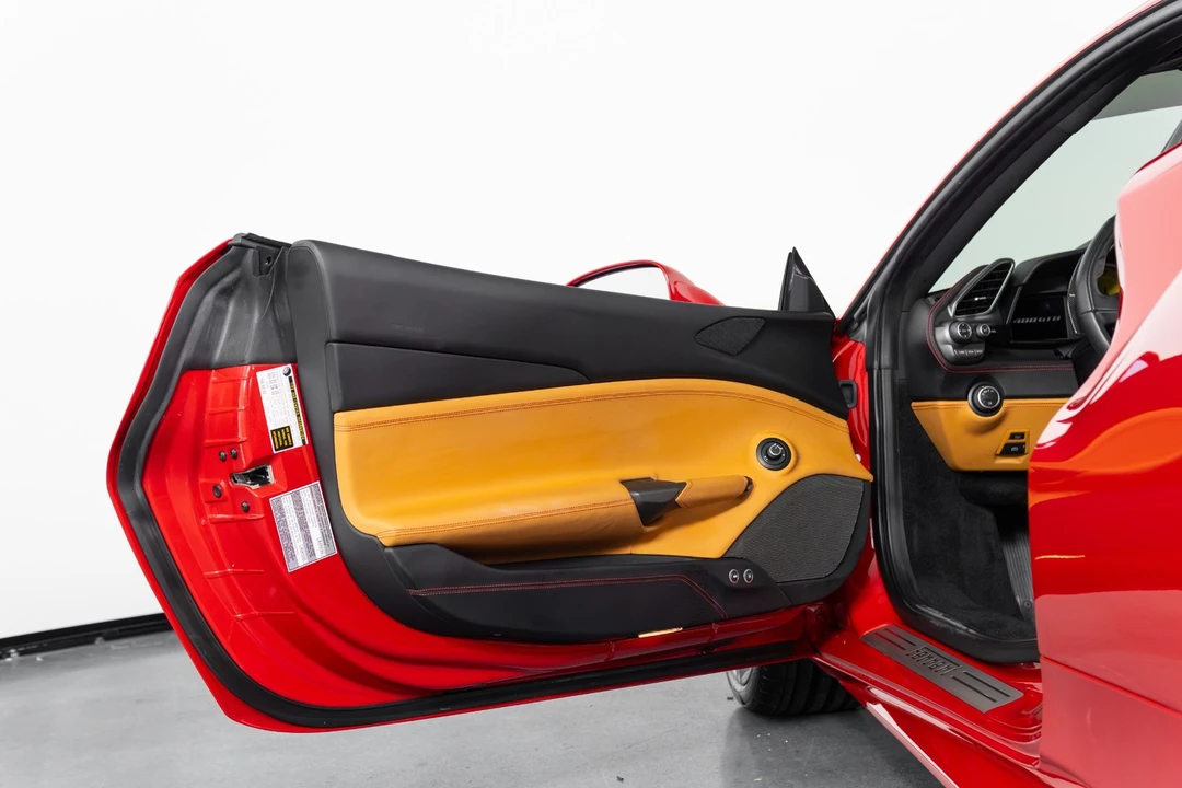 2017 Ferrari 488 - Image 31 of 31