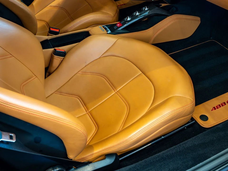 2017 Ferrari 488 GTB - Image 20 of 27