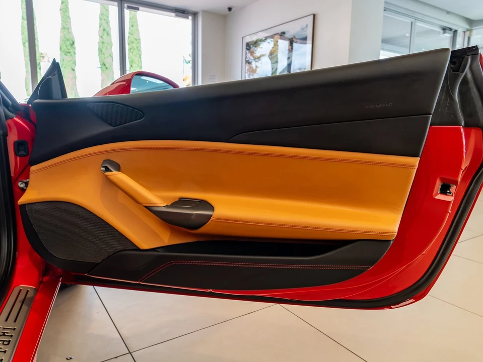 2017 Ferrari 488 GTB - Image 21 of 27