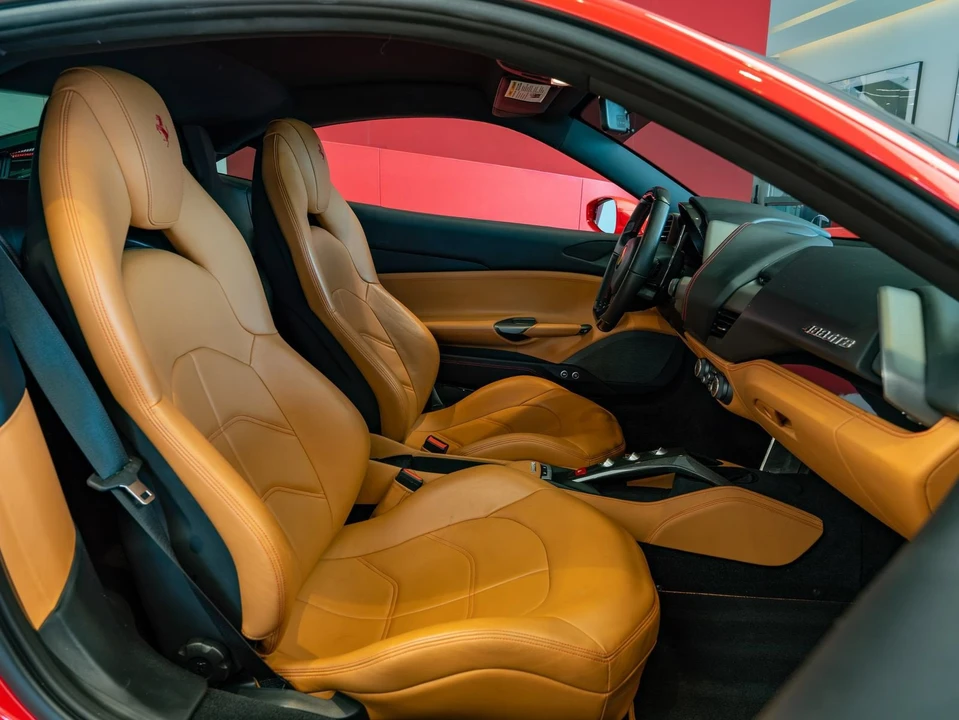 2017 Ferrari 488 GTB - Image 18 of 27