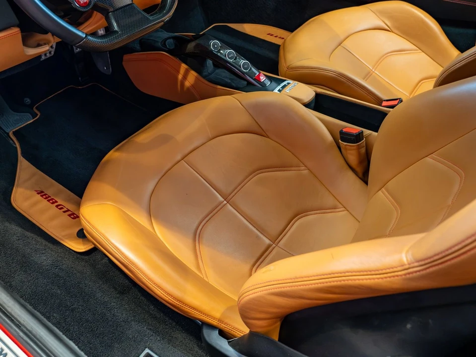 2017 Ferrari 488 GTB - Image 12 of 27