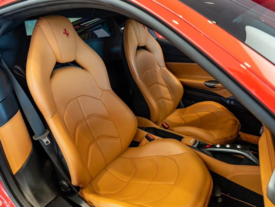 2017 Ferrari 488 GTB - Image 19 of 27