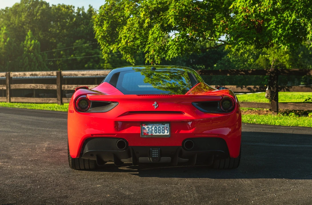 2017 Ferrari 488 GTB - Image 11 of 31