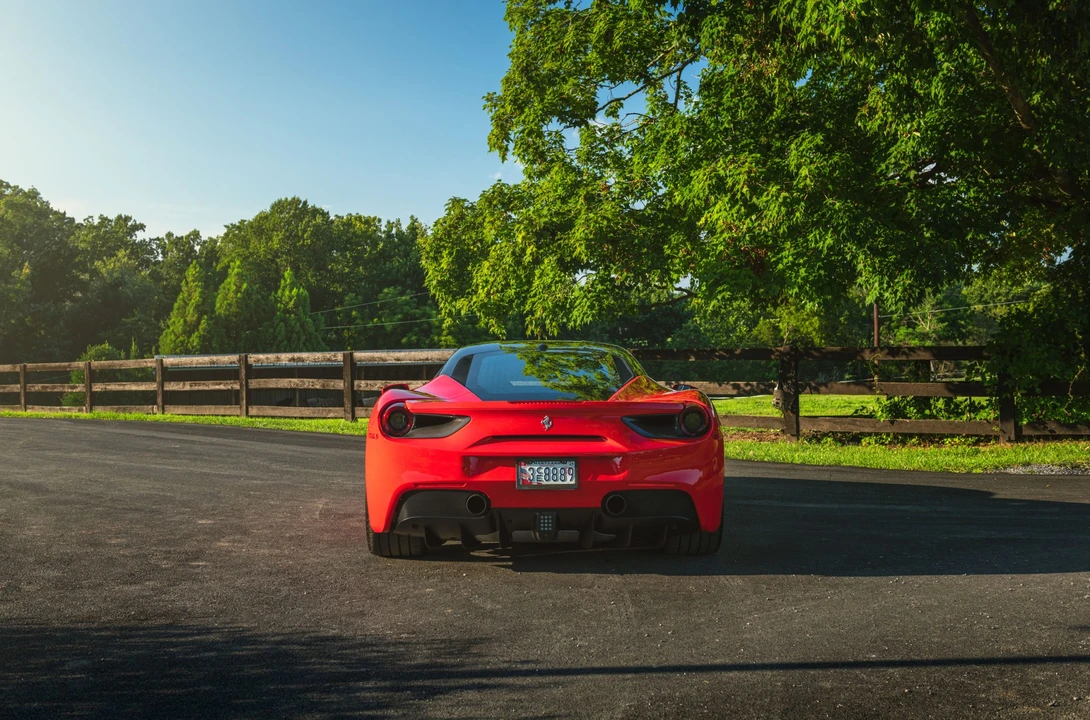 2017 Ferrari 488 GTB - Image 12 of 31