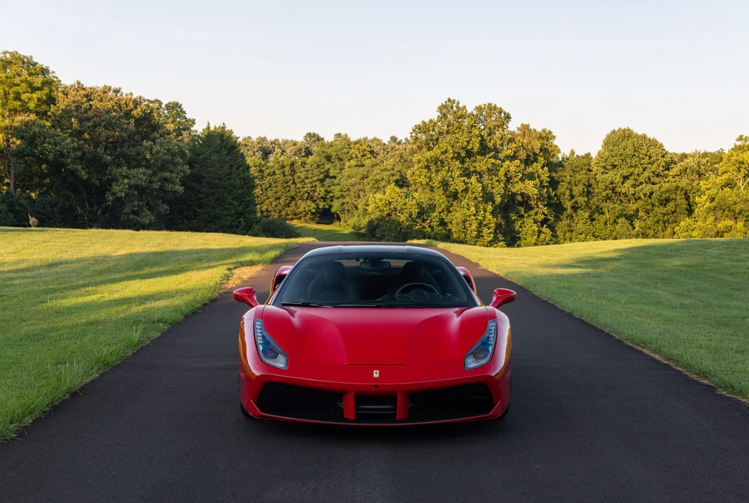 2017 Ferrari 488 GTB - Image 17 of 31