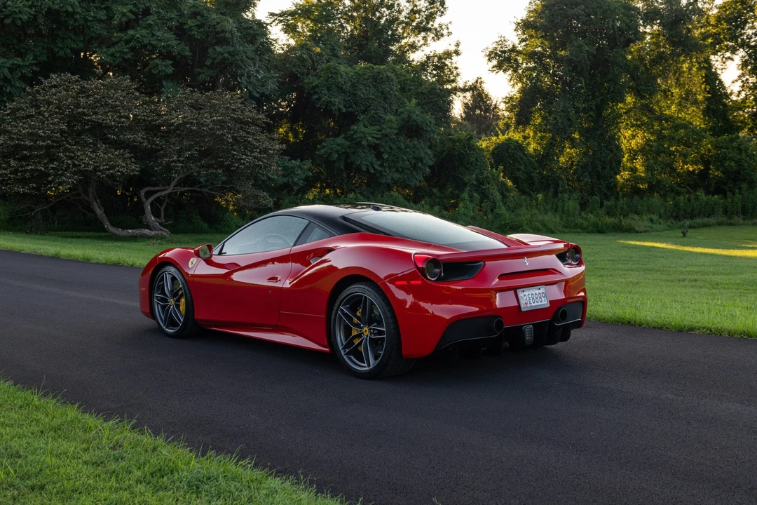2017 Ferrari 488 GTB - Image 21 of 31
