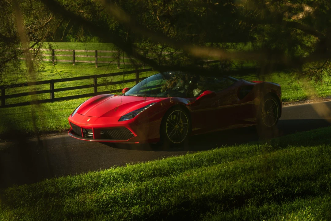 2017 Ferrari 488 GTB - Image 27 of 31
