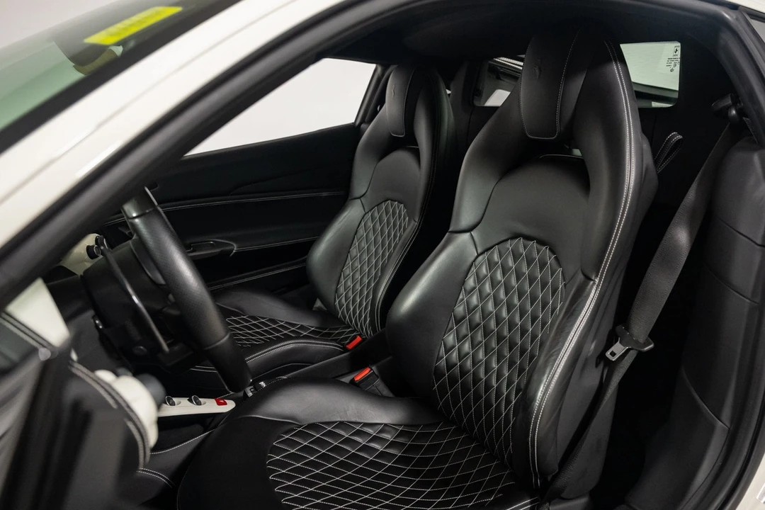 2017 Ferrari 488 GTB - Image 20 of 31