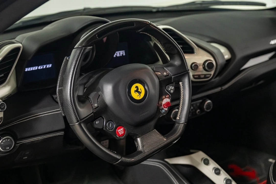 2017 Ferrari 488 GTB - Image 17 of 31
