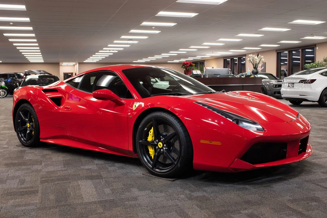 2017 Ferrari 488 GTB - Image 16 of 31