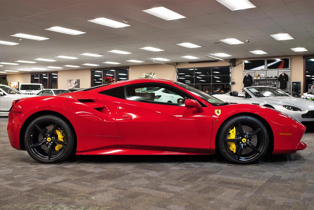 2017 Ferrari 488 GTB - Image 14 of 31