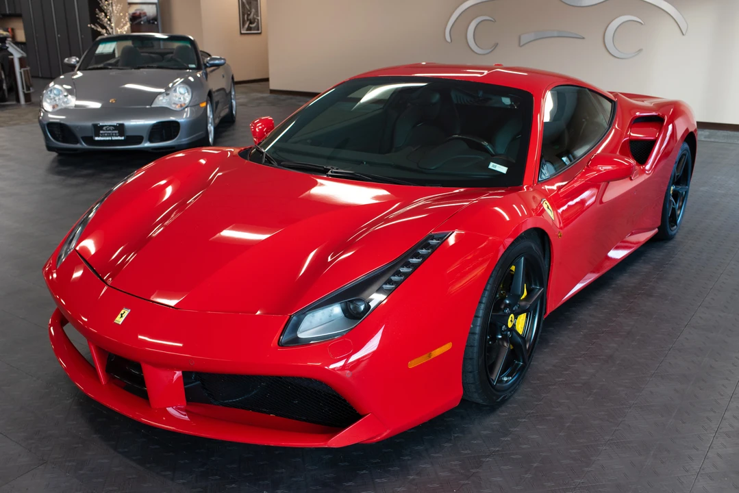 2017 Ferrari 488 GTB - Image 2 of 31