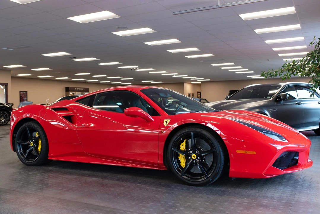 2017 Ferrari 488 GTB - Image 15 of 31