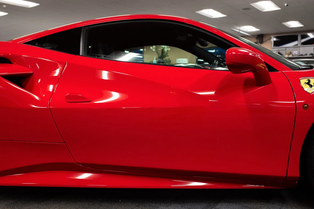 2017 Ferrari 488 GTB - Image 26 of 31