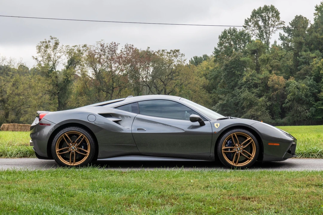 2017 Ferrari 488 GTB - Image 11 of 31