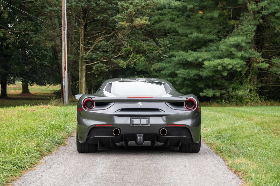 2017 Ferrari 488 GTB - Image 9 of 31