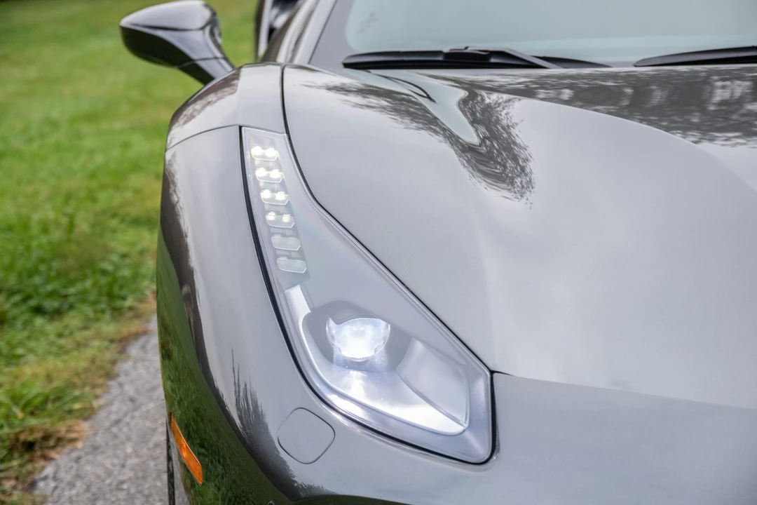 2017 Ferrari 488 GTB - Image 26 of 31