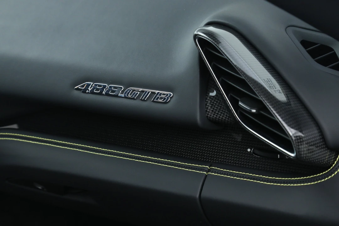 2017 Ferrari 488 GTB - Image 20 of 31