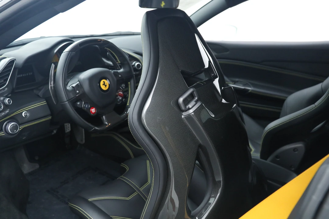 2017 Ferrari 488 GTB - Image 25 of 31