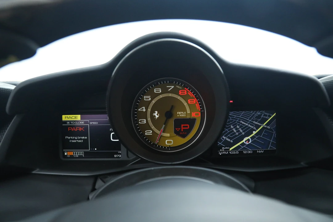 2017 Ferrari 488 GTB - Image 27 of 31