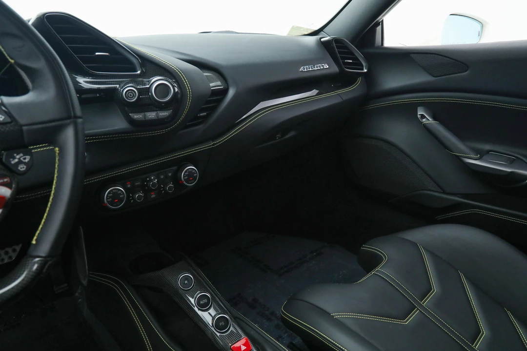 2017 Ferrari 488 GTB - Image 31 of 31