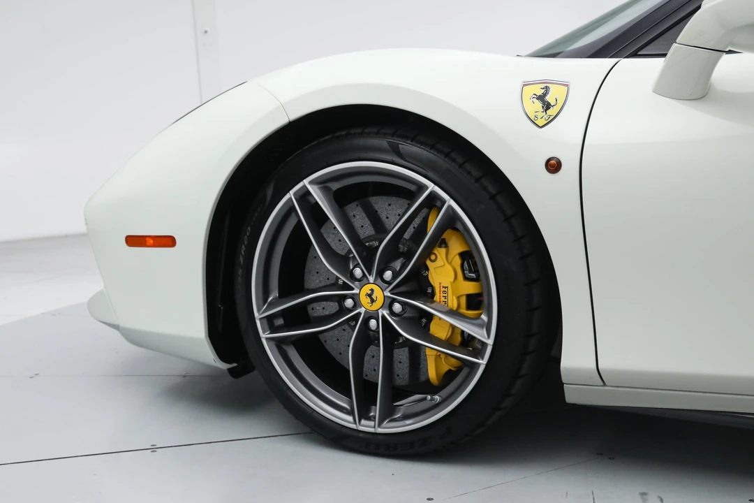 2017 Ferrari 488 GTB - Image 15 of 31