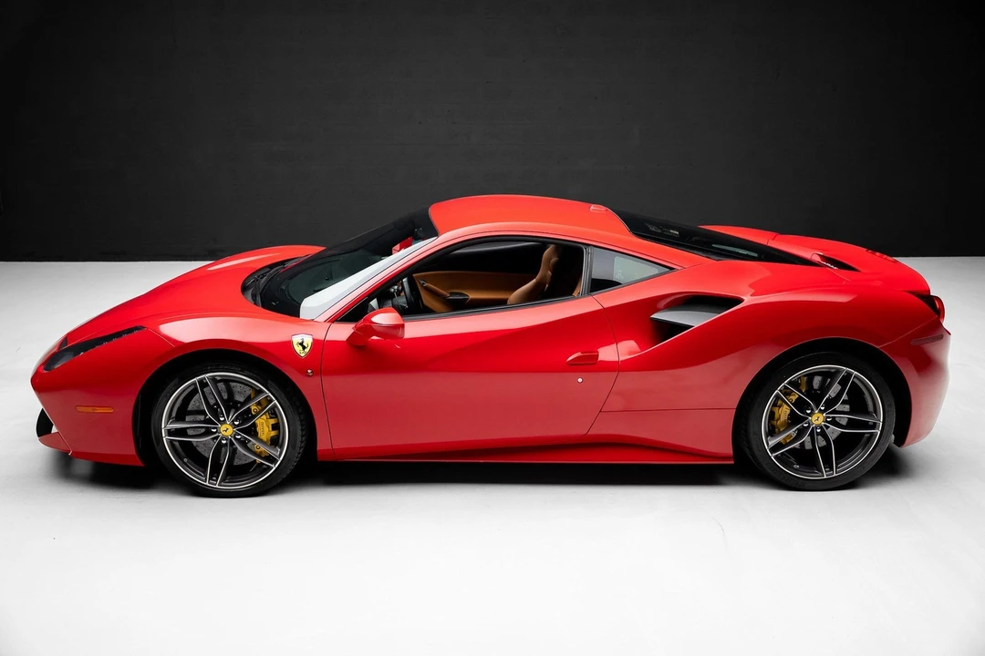 2017 Ferrari 488 GTB - Image 16 of 21