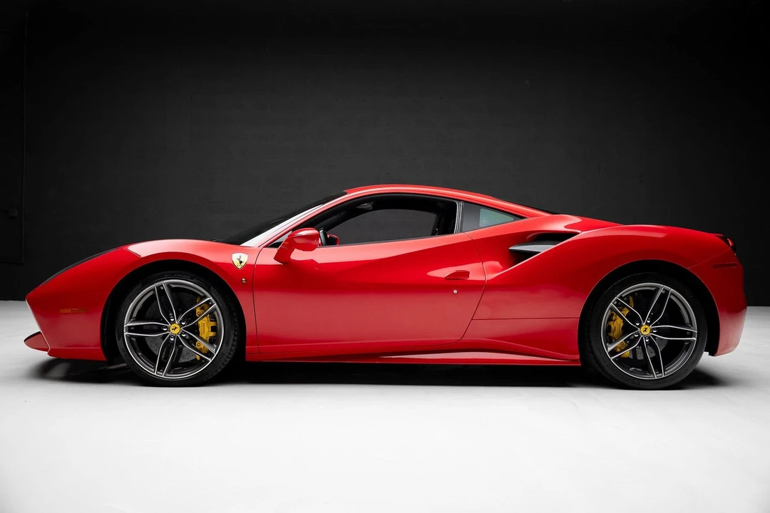 2017 Ferrari 488 GTB - Image 17 of 21