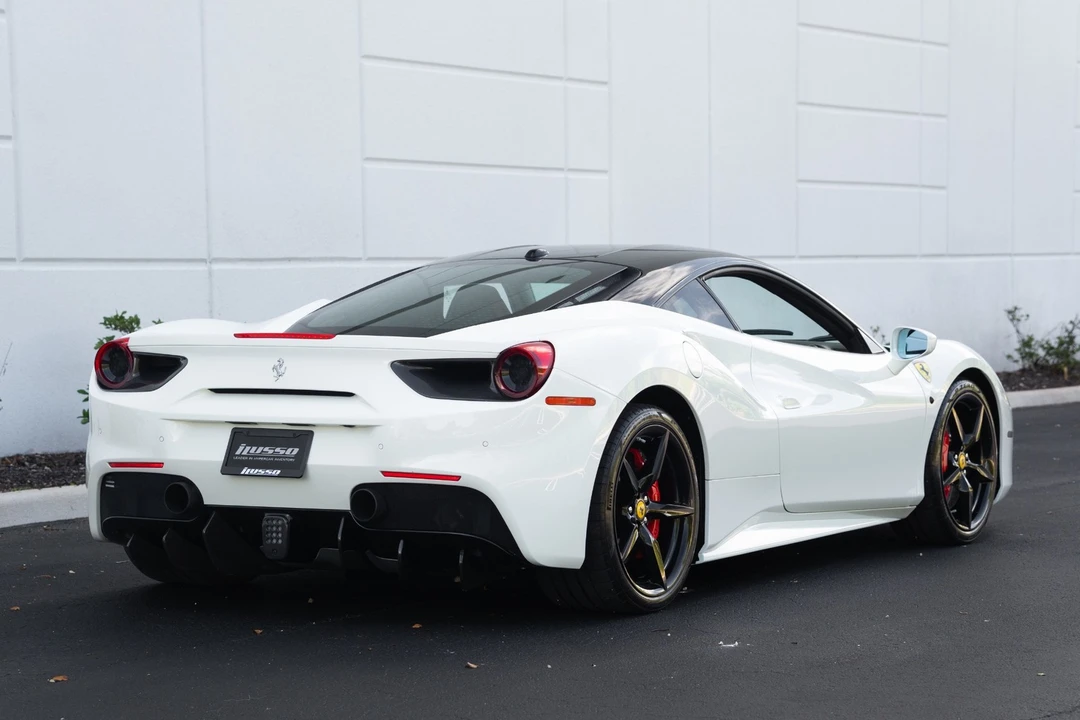 2017 Ferrari 488 GTB - Image 4 of 31