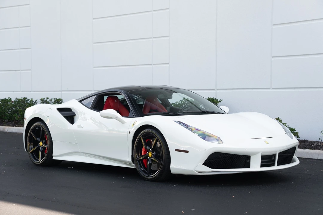 2017 Ferrari 488 GTB - Image 3 of 31