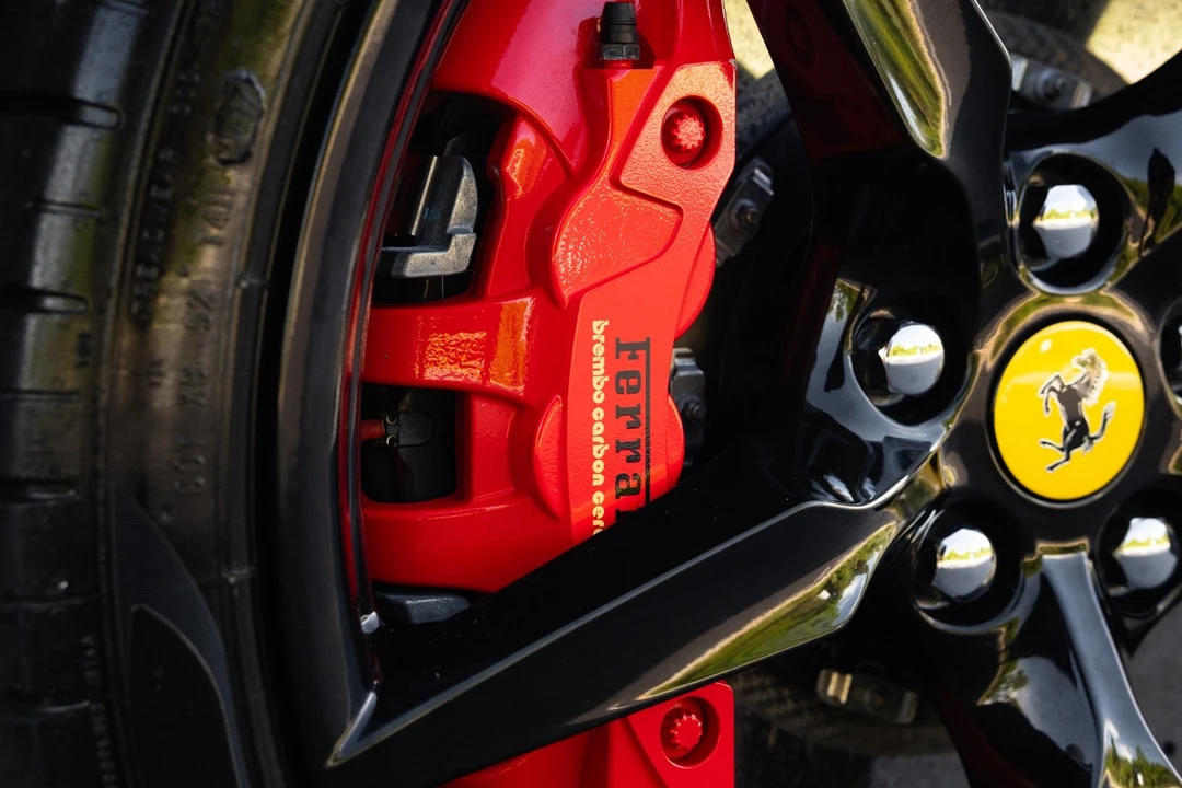 2017 Ferrari 488 GTB - Image 10 of 31