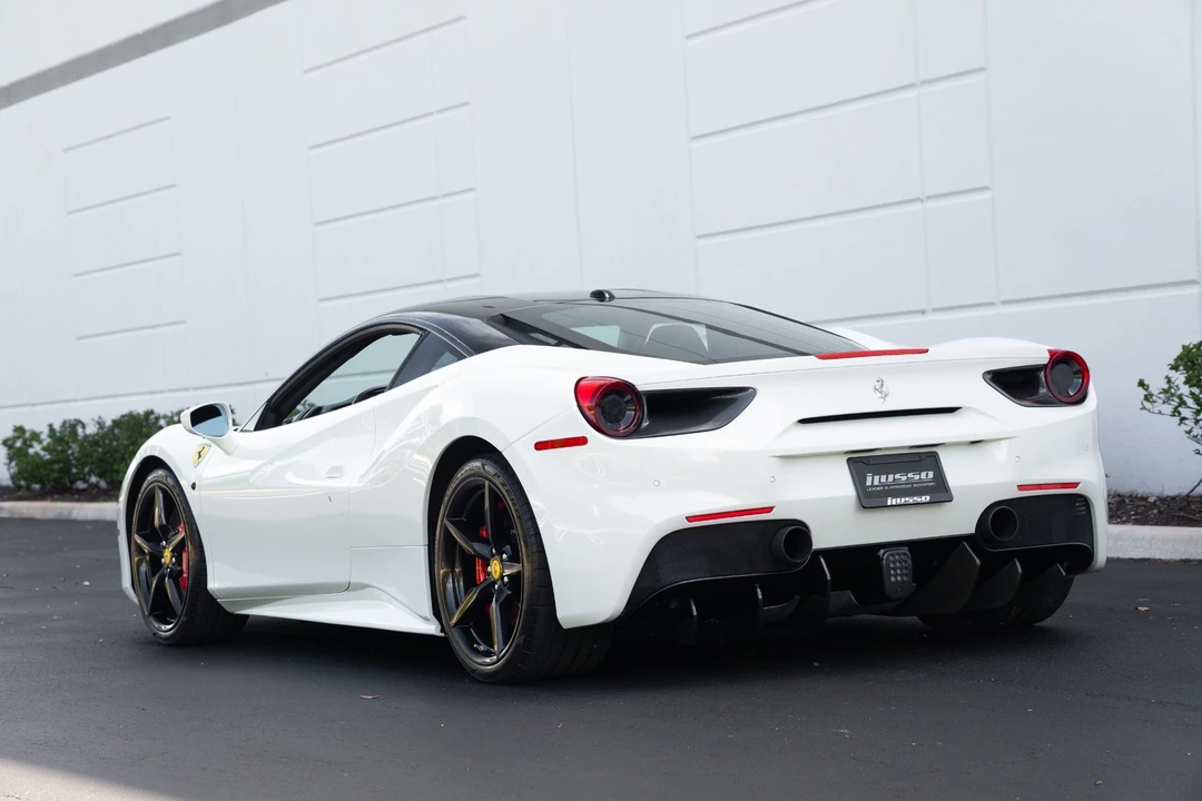 2017 Ferrari 488 GTB - Image 26 of 31