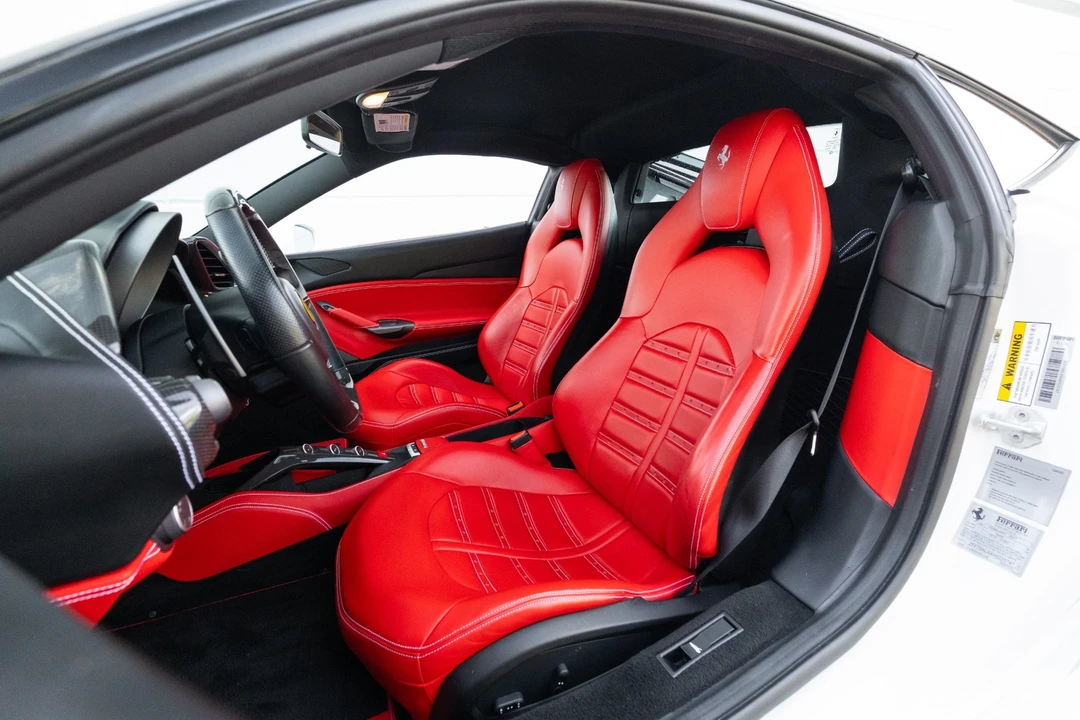 2017 Ferrari 488 GTB - Image 7 of 31