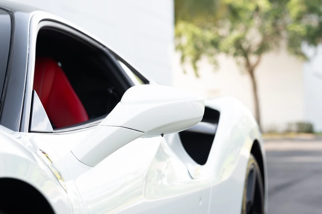 2017 Ferrari 488 GTB - Image 23 of 31